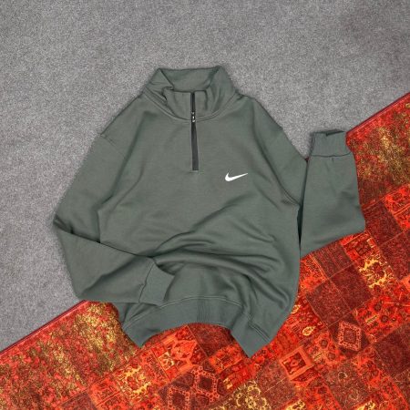 نیم زیپ گرم بالا نایکی