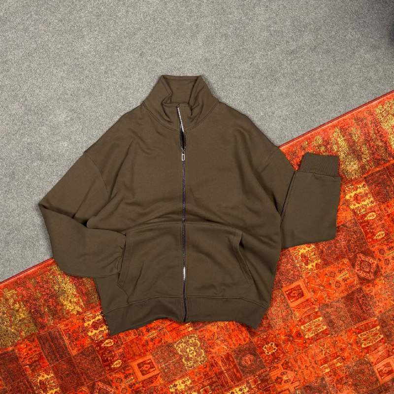 سویشرت یقه دار