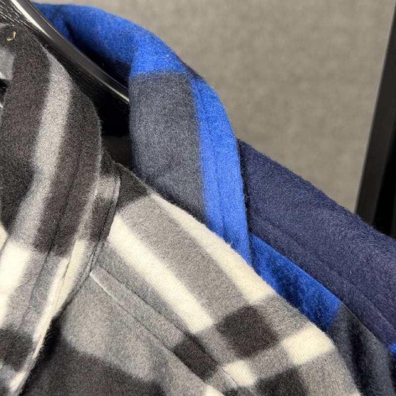 پیراهن پشمی خز دار - Image 3